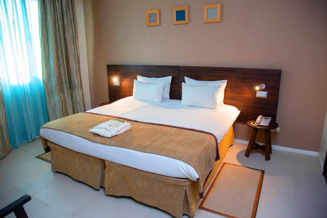 Hotel La Villette Antananarivo Ngoại thất bức ảnh