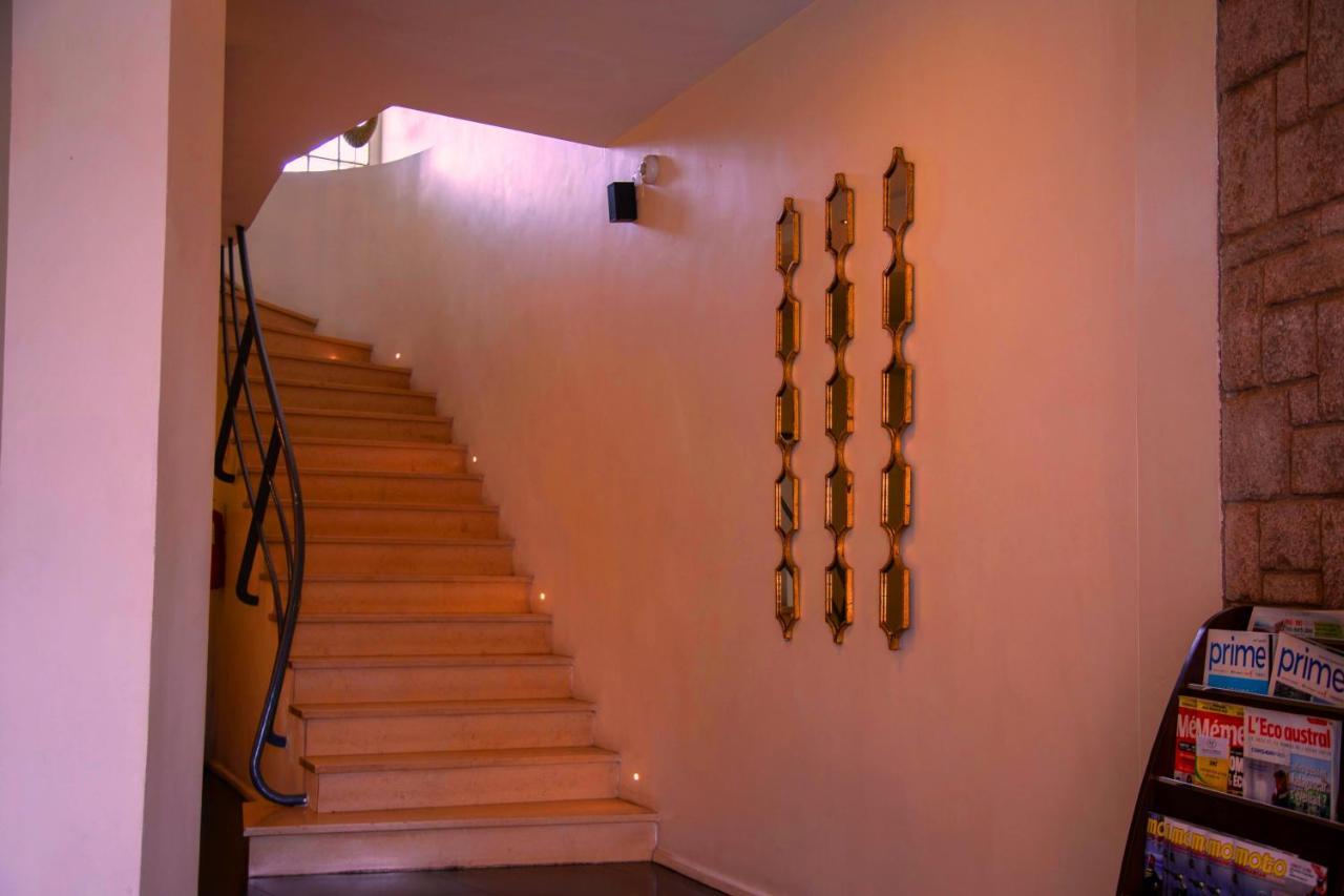 Hotel La Villette Antananarivo Ngoại thất bức ảnh