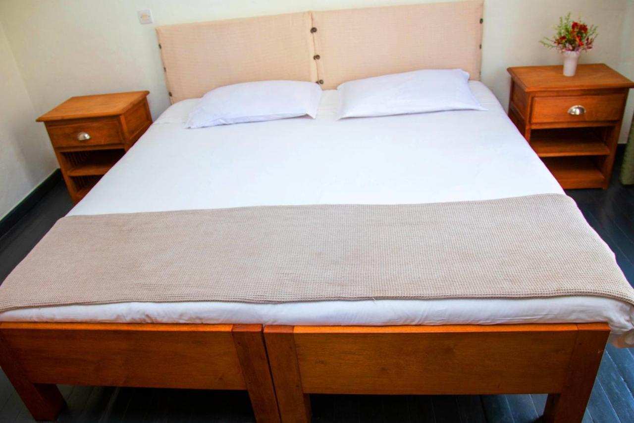 Hotel La Villette Antananarivo Ngoại thất bức ảnh