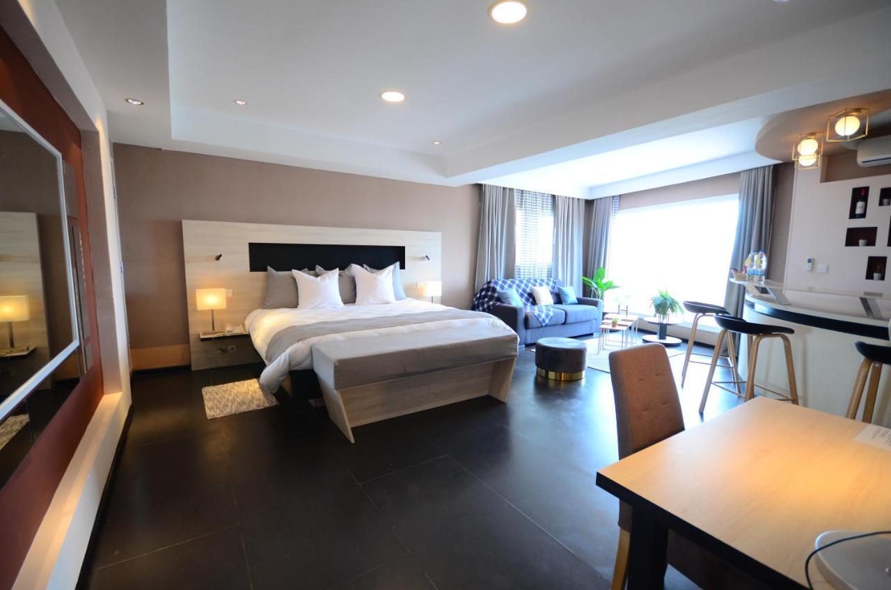 Hotel La Villette Antananarivo Ngoại thất bức ảnh